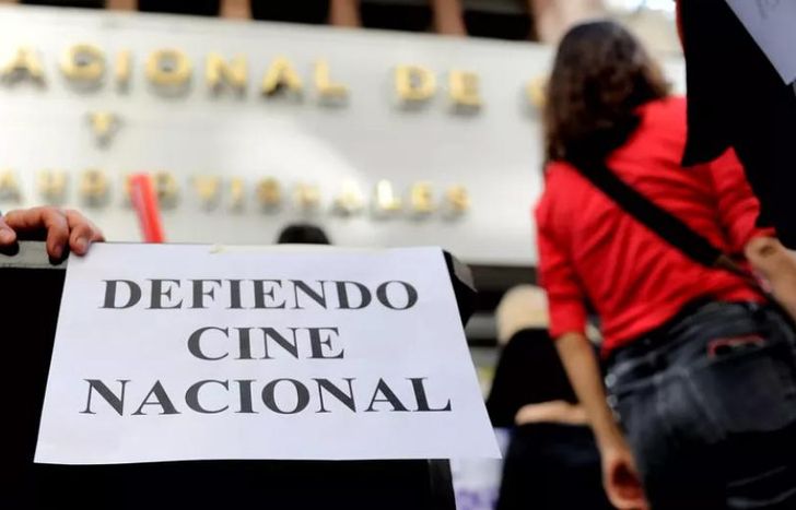 Amparo en favor del Incaa.