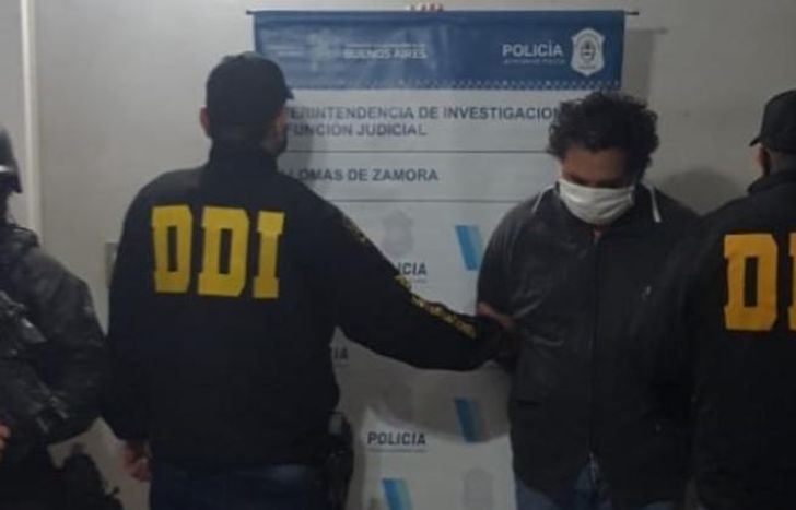 El hombre, de 53 años, fue detenido por la DDI de Lomas.