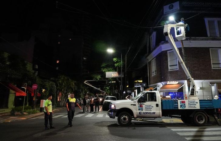 La repotenciación de la iluminación pública tuvo diferentes etapas.