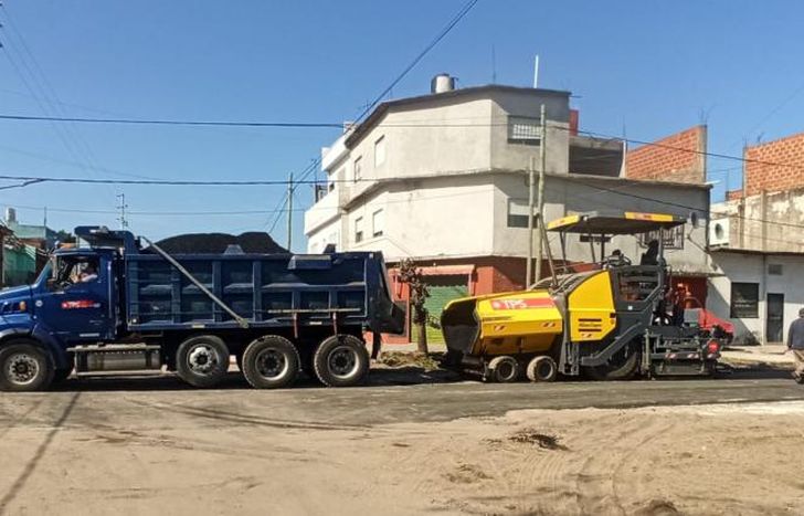 Comenzaron los arreglos sobre cinco cuadras de la calle Ginebra.