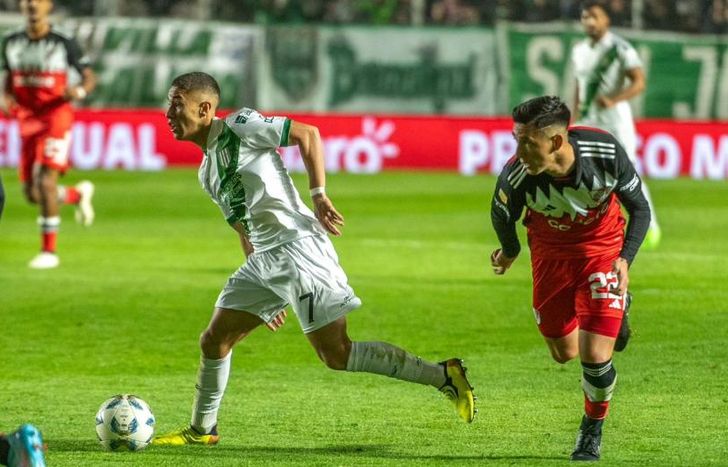 El extremo, de 20 años, se firmó en las divisiones inferiores del Taladro.