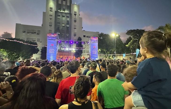 El reggae copó la plaza.