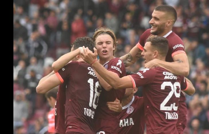Lanús va por una buena alegría de local.