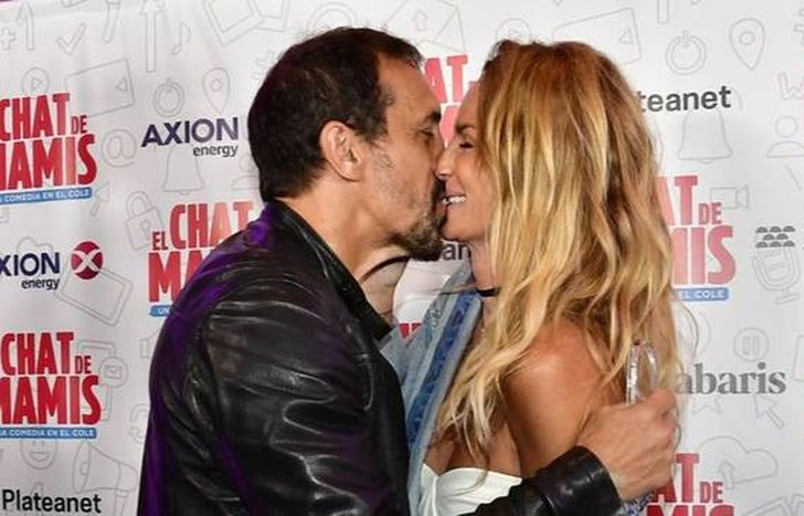 José Chatruc y Sabrina Rojas, a los besos.&nbsp;