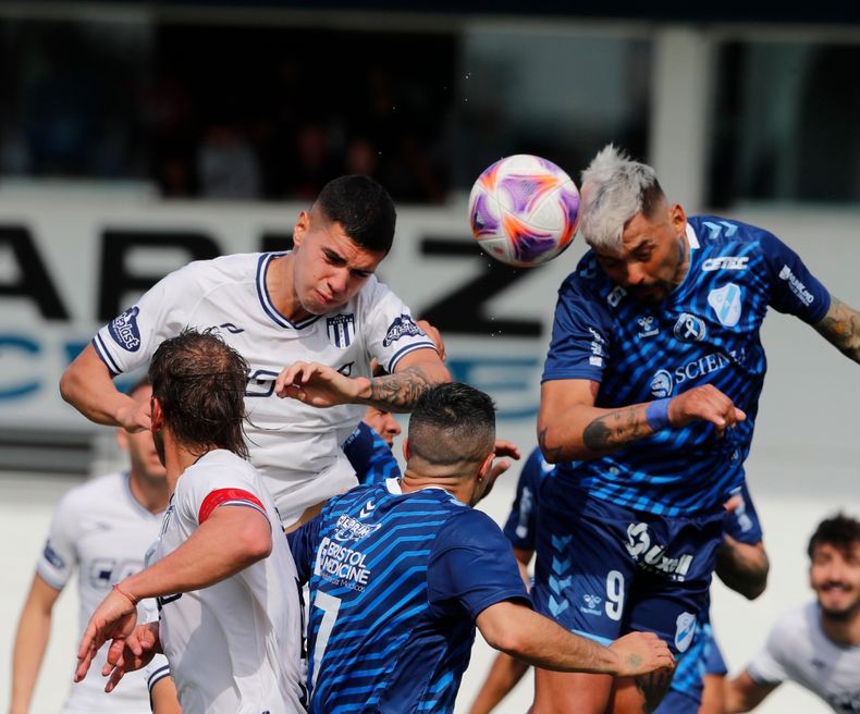 Temperley abre la temporada visitando a Tristán Suárez.