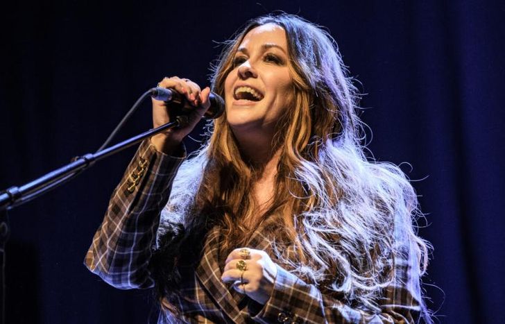 Alanis Morissette será de la partida.