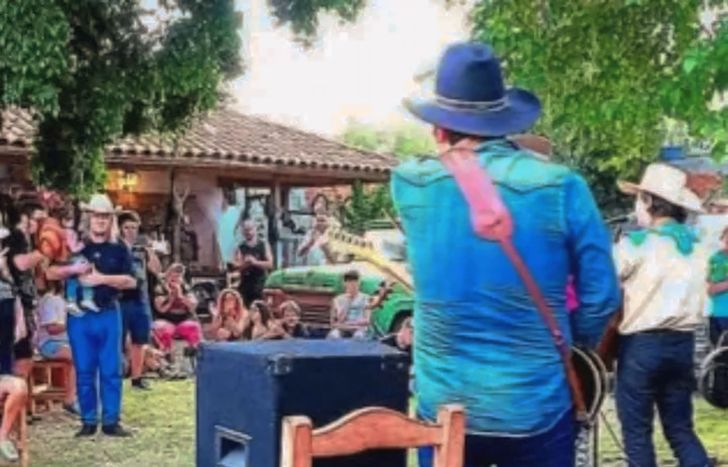 Ubicada en Vicente Stea 1567, Temperley, La Casa Barrow.