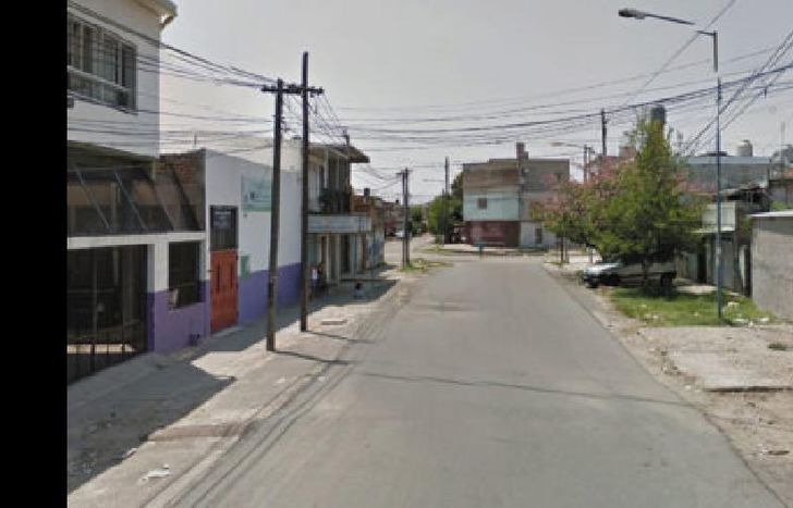 la víctima tenía un problema personal con los agresores, según los primeros indicios del caso.