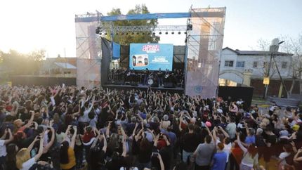 Será otro finde a pura música y alegría. Será otro finde a pura música y alegría.