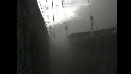 un feroz incendio consumio por completo tres casas en villa azul