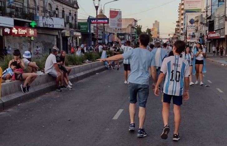 El cuento está inspirado en las vivencias de Guerra en los mundiales de México 1986 y Qatar 2022.