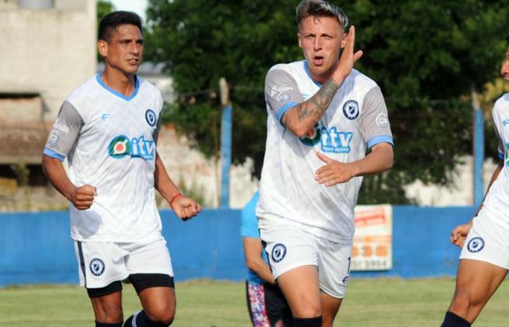 El Azul se impuso a Berazategui, pero no le alcanzó.