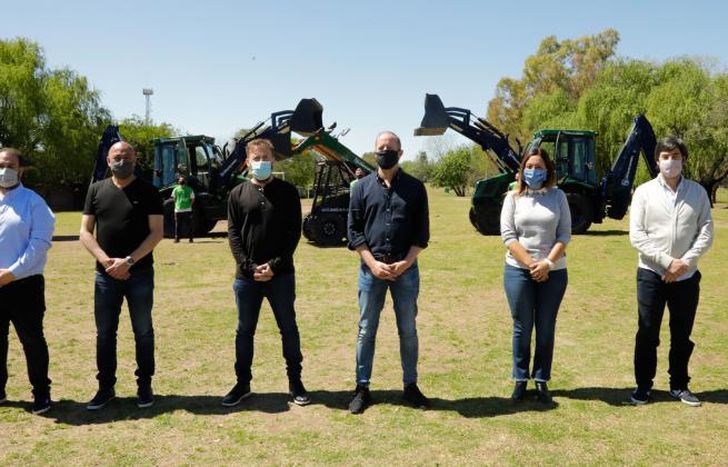 Presentaron los vehículos en el Parque de Lomas.
