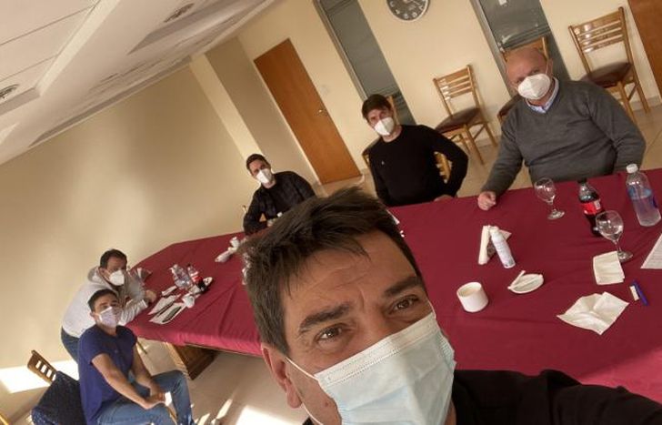La selfie que confirma la continuidad de Zubeldía.