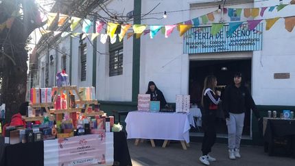 La feria es cada vez más exitosa en el barrio.