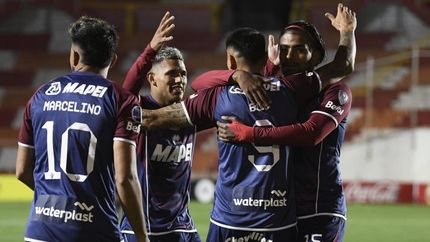 Lanús celebró un valioso triunfo en Perú. Lanús celebró un valioso triunfo en Perú.