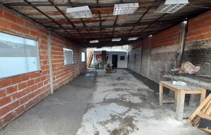 El club avanza en la construcción de un salón.