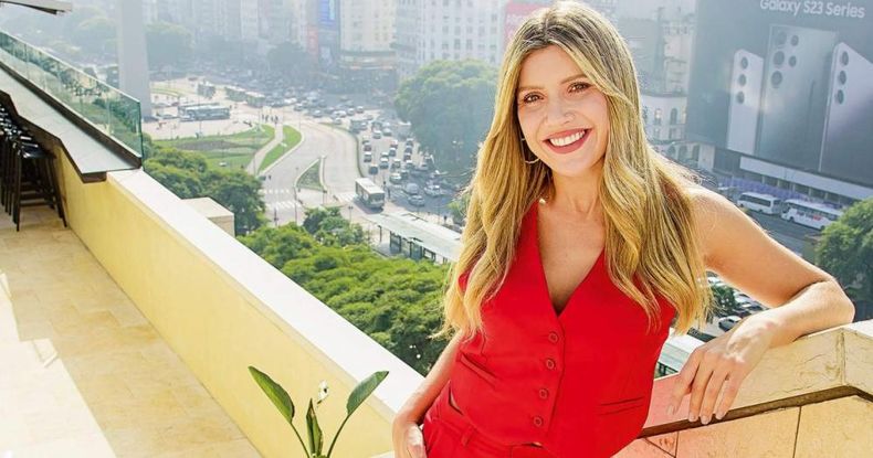 Laurita Fernández se suma a Olga. 