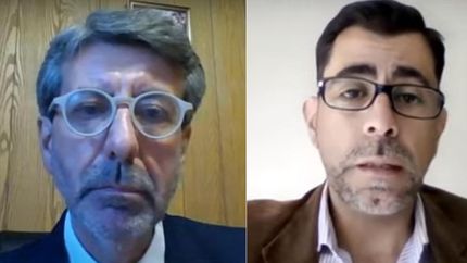 El juez Ricardo Basílico y el defensor oficial Gastón Barreiro, durante la audiencia de hoy.