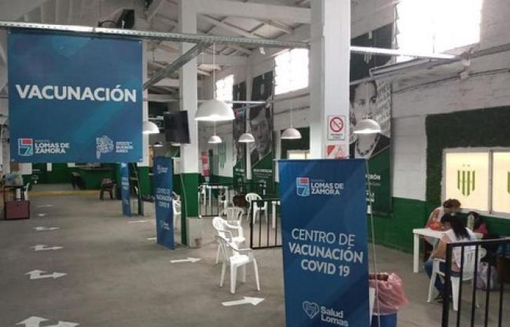 El Florencio Sola, uno de los estadios donde se vacunarán vecinos