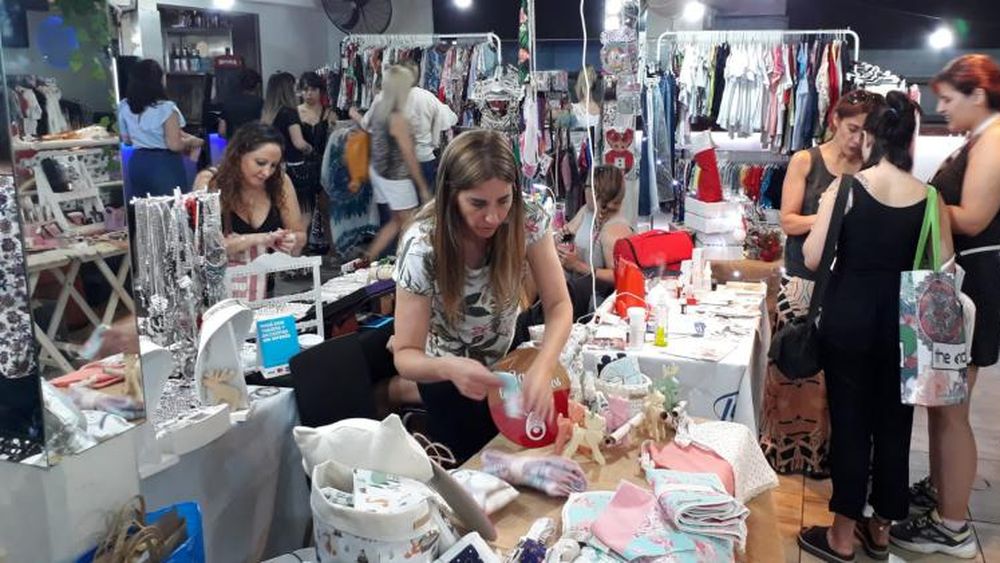 La feria de emprendedores funciona en Lomas desde 2009.