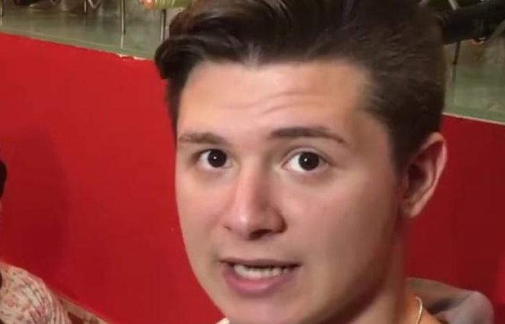 Tiene 21 años y creó Te Doy una Mano junto a su papá.