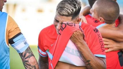 Las lagrimas de Sosa tras su debut ante Ferro.