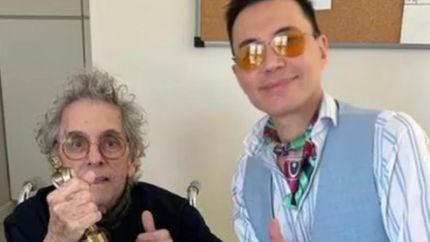 Antonio, con su Martín Fierro.