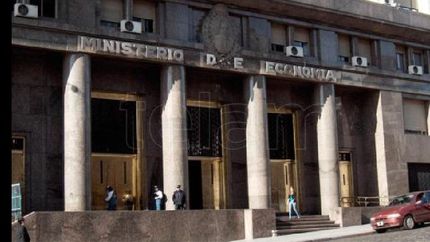 la deuda ya representa el 90% del pbi y hay dudas sobre si el estado puede afrontar los vencimientos