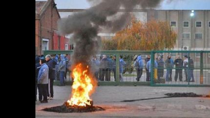 despiden a 200 trabajadores de la refineria elicabe