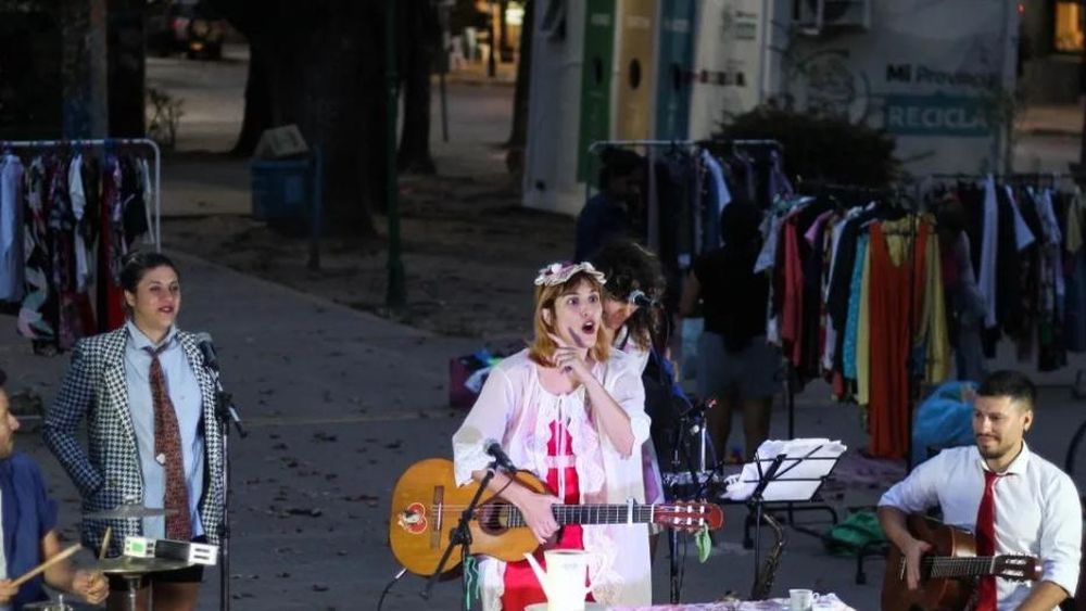 Laura Siesta brinda otro banquete musical en Lomas
