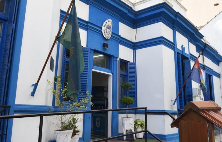 Comisaría 1ra de Lomas de Zamora.