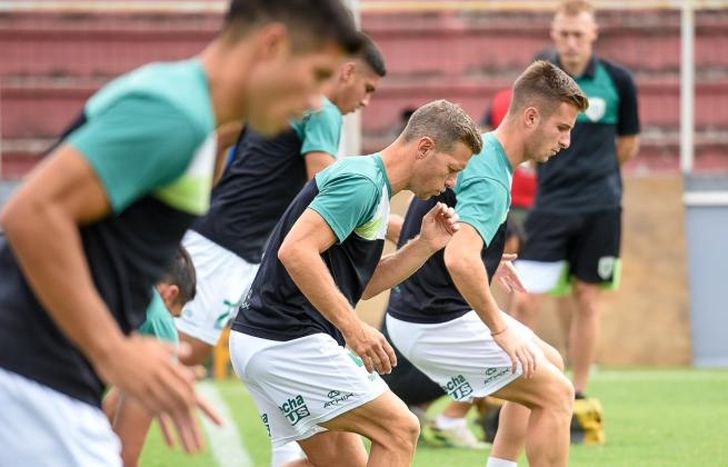 Banfield se prepara para tres partidos claves.