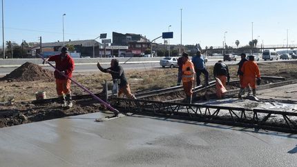 Trabajos en el cruce con la Avenida Juan XXIII.