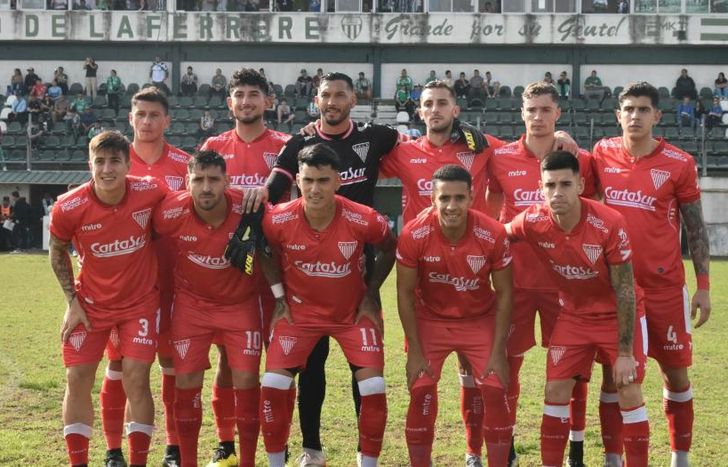 Los Andes sufrió para ganarle a Laferrere, pero llega a la última fecha dependiendo de sí mismo.