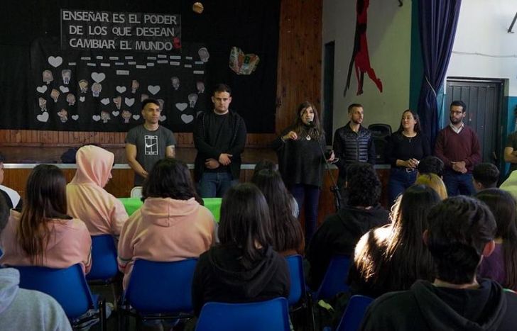 El programa Continuar llegó a la Secundaria Nº57 de Temperley Este.