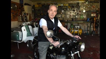 montado sobre la figurita difícil, una tehuelche de 75 centímetros cúbicos A lubricación POR engranaje.