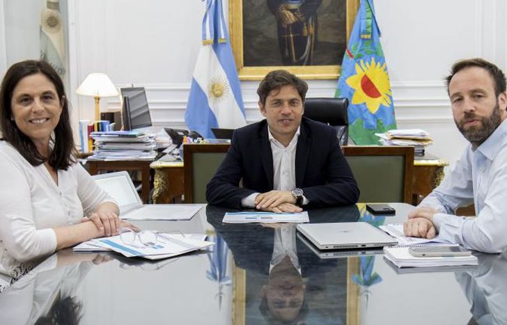 Axel Kicillof anunció un aumento del 42,45% para jubilados y pensionados del IPS.