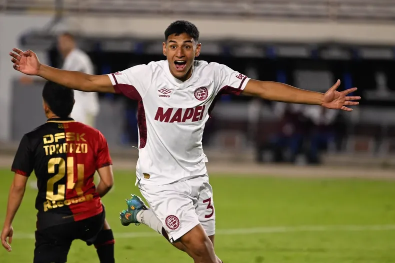 Desde Italia apuntan al jugador de Lan&uacute;s.