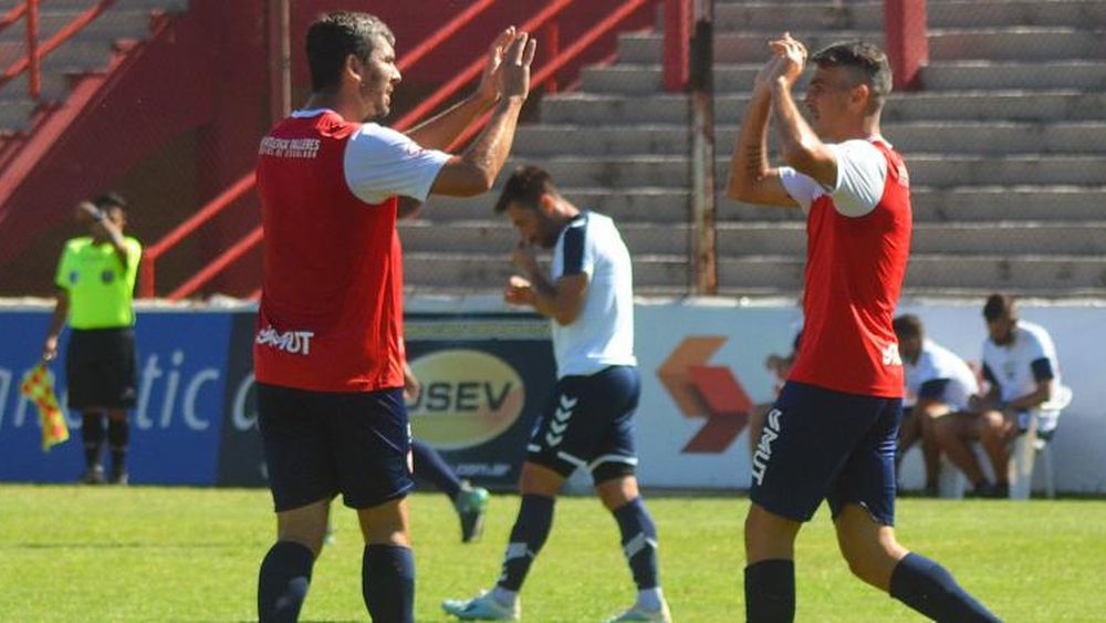 Como en los amistosos, apareció Noriega para el Albirrojo.