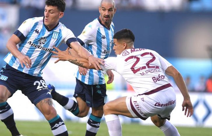Chancalay engancha ante la salida de Pérez.