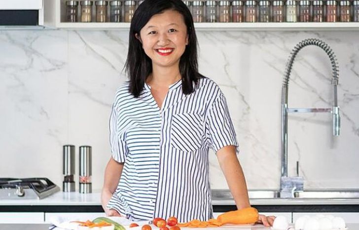 Karina Gao sorprendió a sus compañeros con un divertido mensaje.