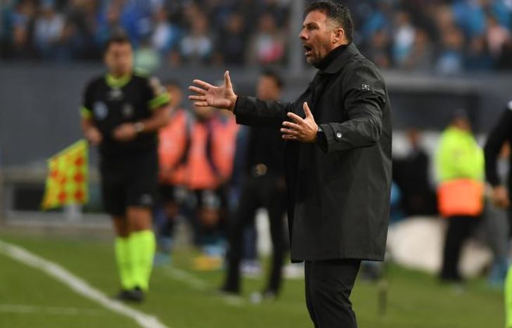 El equipo de Dabove estuvo cerca de dejar sin invicto a Racing.