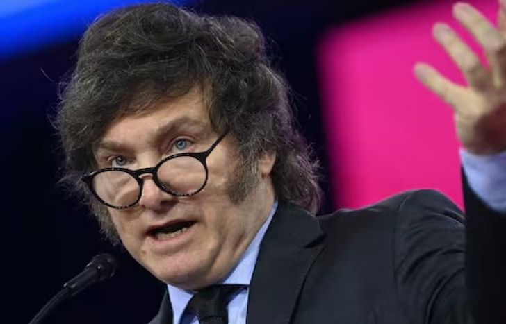 Javier Milei anunció que, de aprobarse la nueva fórmula de movilidad jubilatoria, la vetará.