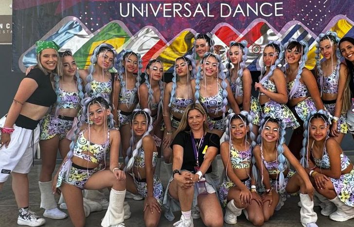 Las bicampeonas volvieron a traer el título a Lomas.