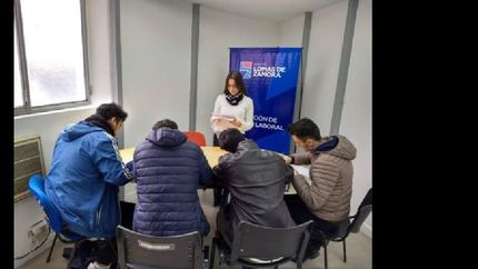 De acuerdo a las solicitudes, se elige a los candidatos según sus perfiles.