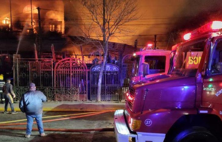 El fuego comenzó a las 2 de esta madrugada.