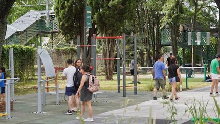 las perlas escondidas en la plaza del campeon de banfield este
