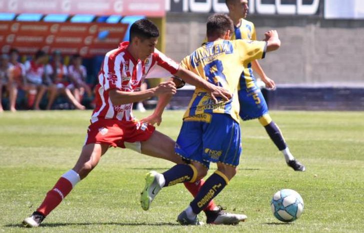 Talleres sumó minutos de fútbol en Villa Crespo.