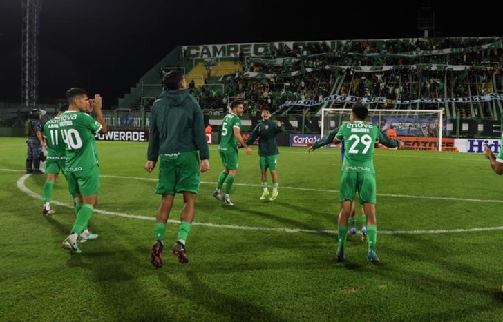 Banfield eliminó a Villa Mitre, en Florencio Varela.